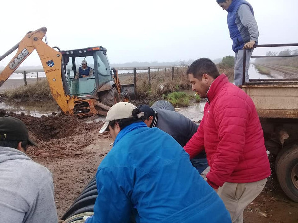 En el campo y en la ciudad, el Municipio de Charata sigue con las obras en el marco de la Emergencia Hídrica